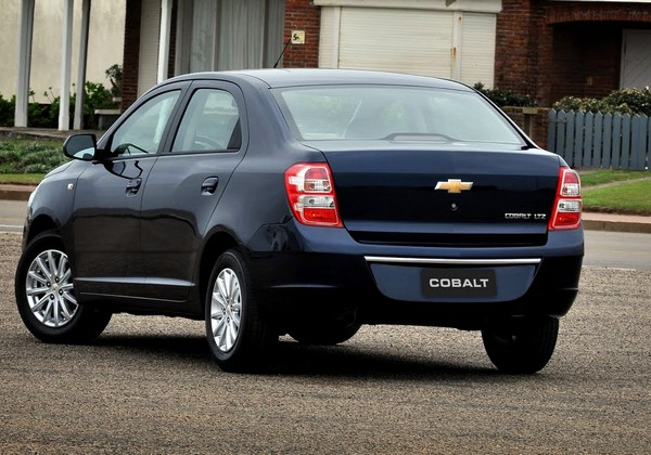 Варианты седана Chevrolet Cobalt 2013